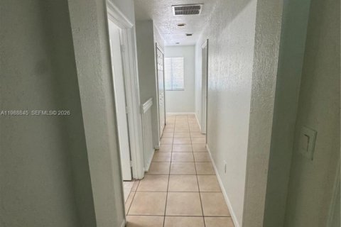 Купить виллу или дом в Хомстед, Флорида 4 спальни, 132.2м2, № 2051086 - фото 26