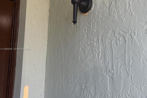 Купить виллу или дом в Хомстед, Флорида 4 спальни, 132.2м2, № 2051086 - фото 13