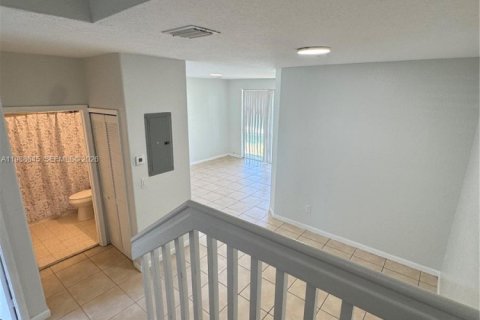 Купить виллу или дом в Хомстед, Флорида 4 спальни, 132.2м2, № 2051086 - фото 22