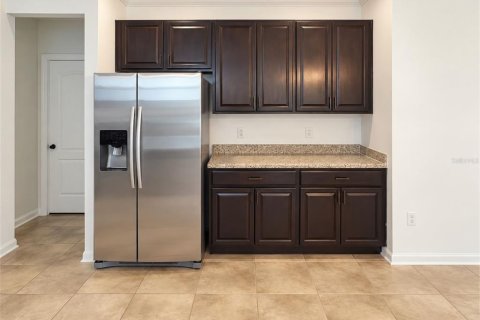 Villa ou maison à louer à Kissimmee, Floride: 3 chambres, 185.8 m2 № 2386622 - photo 8