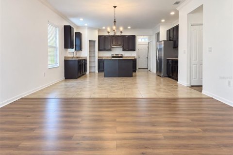Villa ou maison à louer à Kissimmee, Floride: 3 chambres, 185.8 m2 № 2386622 - photo 10