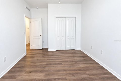 Villa ou maison à louer à Kissimmee, Floride: 3 chambres, 185.8 m2 № 2386622 - photo 16