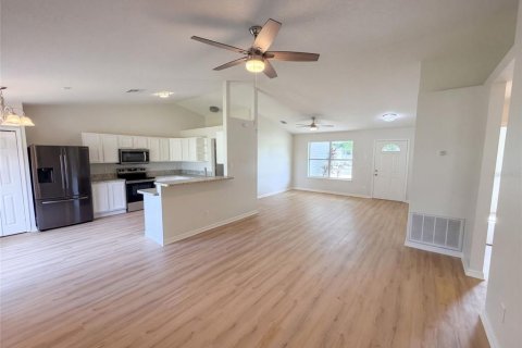 Villa ou maison à vendre à Palm Bay, Floride: 3 chambres, 123.84 m2 № 2398808 - photo 9