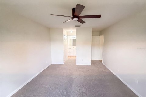 Villa ou maison à vendre à Palm Bay, Floride: 3 chambres, 123.84 m2 № 2398808 - photo 4