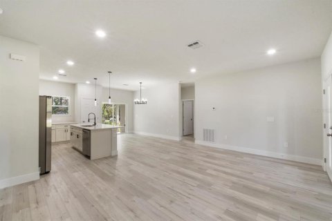 Купить виллу или дом в Даннеллон, Флорида 3 комнаты, 142.05м2, № 1902409 - фото 7