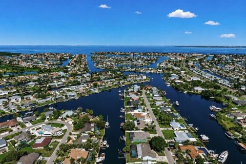 Купить виллу или дом в Аполло-Бич, Флорида 3 комнаты, 218.6м2, № 2298111 - фото 4