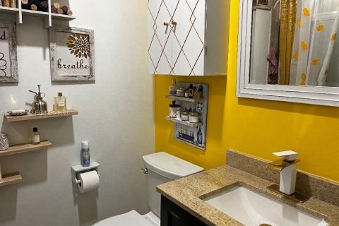Condo in Deerfield Beach, Florida, 2 bedrooms  № 2064896 - photo 10