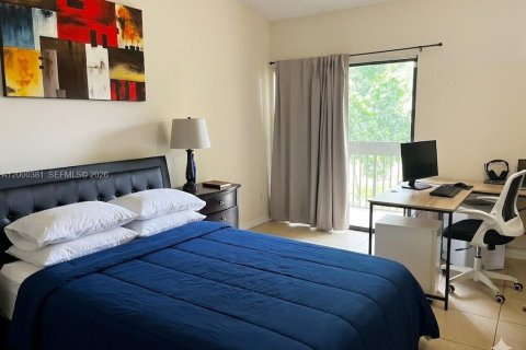 Condo in Deerfield Beach, Florida, 2 bedrooms  № 2064896 - photo 14