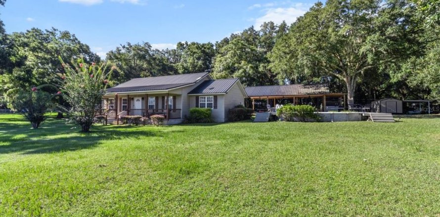 House in Williston, Florida 3 bedrooms, 204.01 sq.m. № 1849352