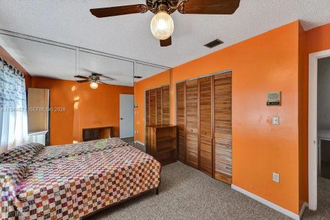 Touwnhouse à vendre à Miami, Floride: 3 chambres, 212 m2 № 2001341 - photo 14