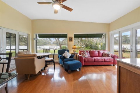 House in Apopka, Florida 3 bedrooms, 152.73 sq.m. № 1734484 - photo 16