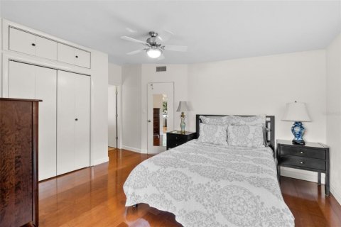 House in Apopka, Florida 3 bedrooms, 152.73 sq.m. № 1734484 - photo 23