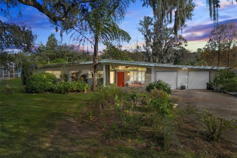 House in Apopka, Florida 3 bedrooms, 152.73 sq.m. № 1734484 - photo 1