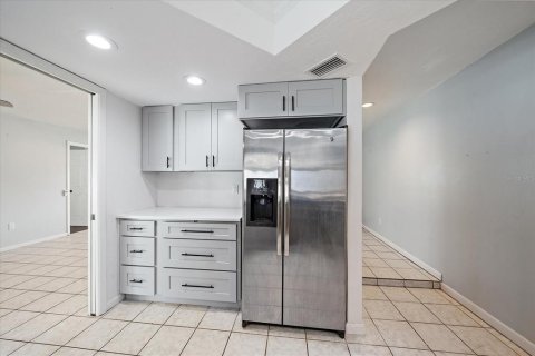 Купить виллу или дом в Сарасота, Флорида 8 комнат, 153.85м2, № 2145500 - фото 11