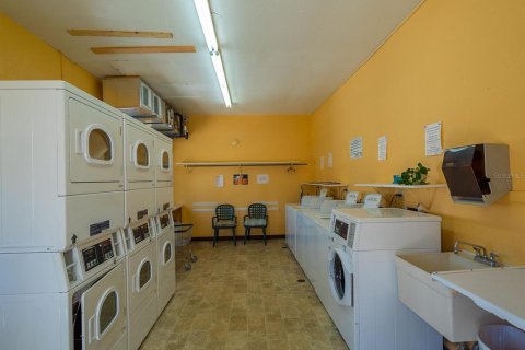 Condominio en venta en Bradenton, Florida, 2 dormitorios, 95.32 m2 № 1824812 - foto 29