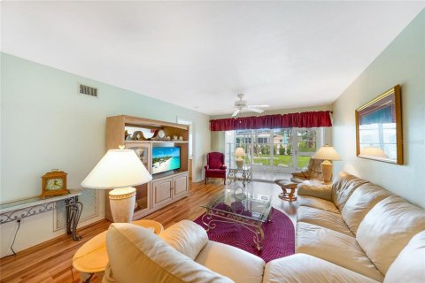 Copropriété à vendre à Lake Suzy, Floride: 2 chambres, 106.37 m2 № 1910208 - photo 16