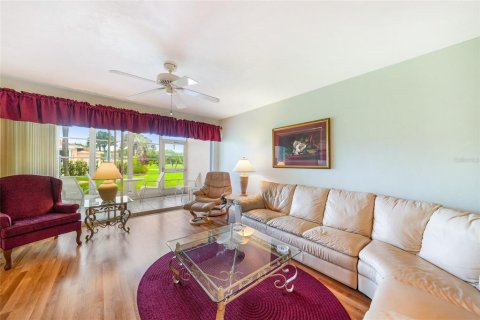 Copropriété à vendre à Lake Suzy, Floride: 2 chambres, 106.37 m2 № 1910208 - photo 14