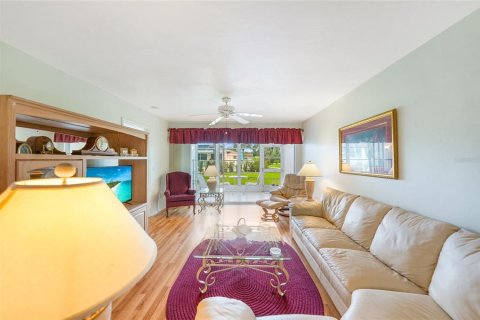 Copropriété à vendre à Lake Suzy, Floride: 2 chambres, 106.37 m2 № 1910208 - photo 15