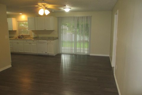 Villa ou maison à vendre à Spring Hill, Floride: 4 chambres, 132.29 m2 № 1307463 - photo 7