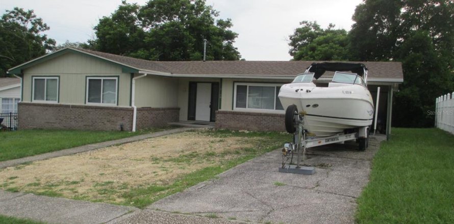 Casa en Spring Hill, Florida 4 dormitorios, 132.29 m2 № 1307463