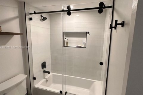 Apartamento en alquiler en Davie, Florida, 2 dormitorios, 104.42 m2 № 2004431 - foto 7