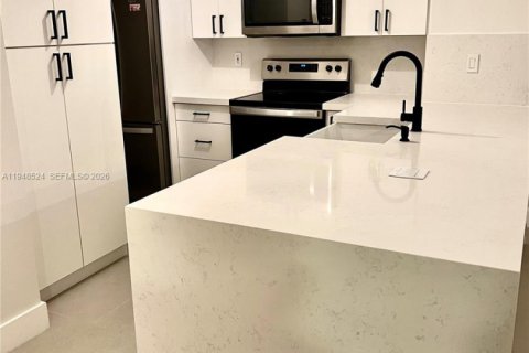 Apartamento en alquiler en Davie, Florida, 2 dormitorios, 104.42 m2 № 2004431 - foto 4