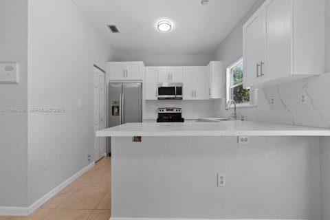 Adosado en alquiler en Miramar, Florida, 4 dormitorios, 180.14 m2 № 2056378 - foto 22