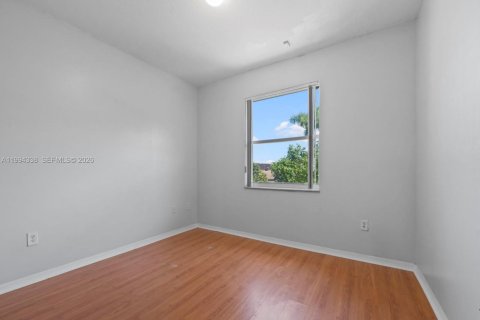 Adosado en alquiler en Miramar, Florida, 4 dormitorios, 180.14 m2 № 2056378 - foto 27