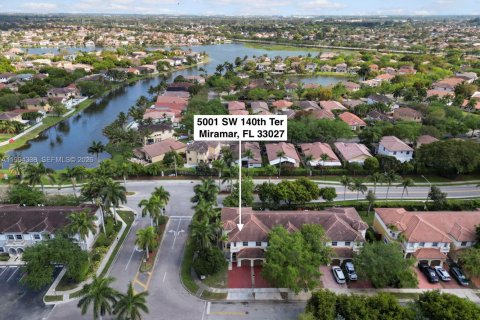 Adosado en alquiler en Miramar, Florida, 4 dormitorios, 180.14 m2 № 2056378 - foto 7