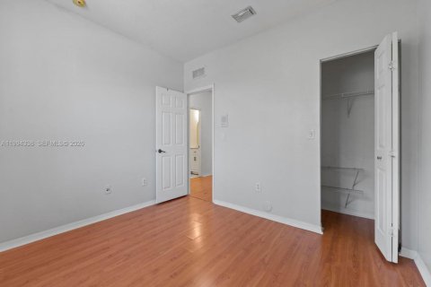 Adosado en alquiler en Miramar, Florida, 4 dormitorios, 180.14 m2 № 2056378 - foto 28