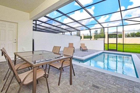 Touwnhouse à louer à Kissimmee, Floride: 5 chambres, 210.42 m2 № 2430404 - photo 2