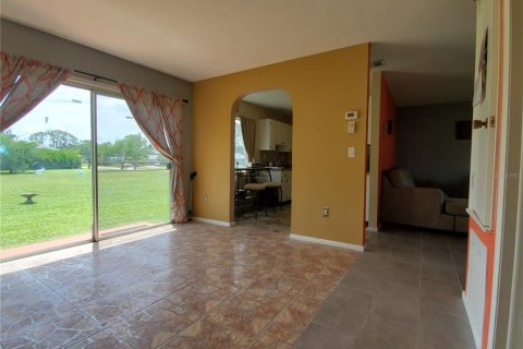 House in North Port, Florida 2 bedrooms, 82.5 sq.m. № 1900109 - photo 5