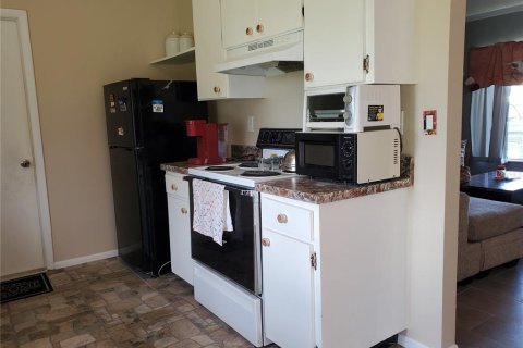 House in North Port, Florida 2 bedrooms, 82.5 sq.m. № 1900109 - photo 7