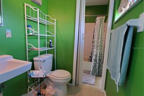 House in North Port, Florida 2 bedrooms, 82.5 sq.m. № 1900109 - photo 10
