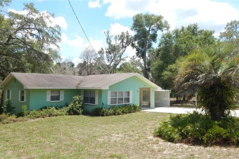 House in Dade City, Florida 3 bedrooms, 121.89 sq.m. № 1744567 - photo 2