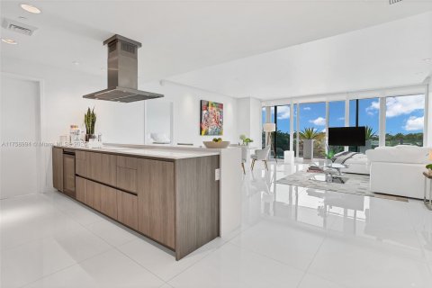 Condo in Key Biscayne, Florida, 2 bedrooms  № 1868766 - photo 5