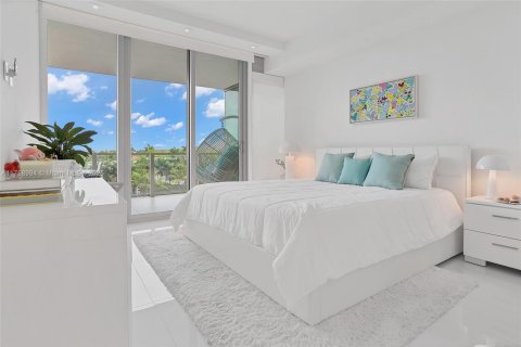 Condo in Key Biscayne, Florida, 2 bedrooms  № 1868766 - photo 23