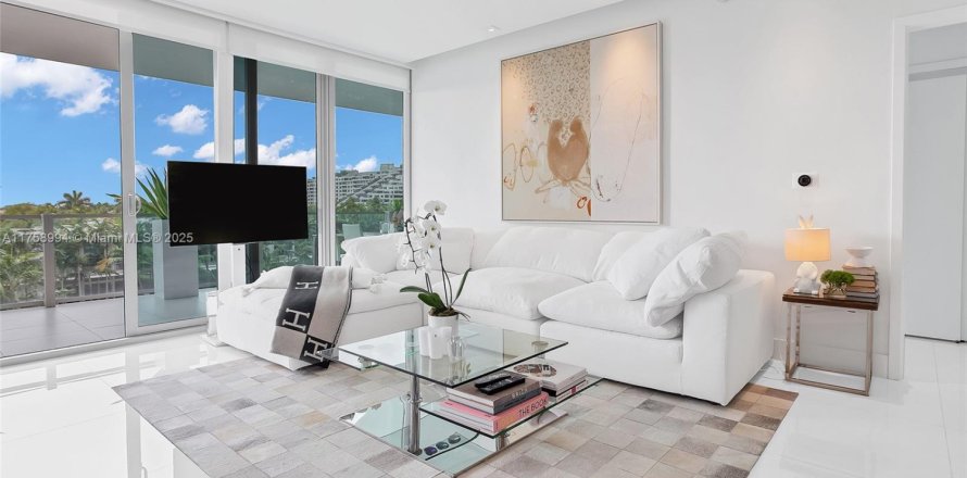 Condo in Key Biscayne, Florida, 2 bedrooms  № 1868766