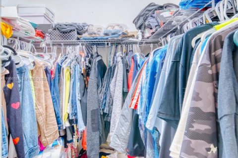 Propiedad comercial en venta en Miami, Florida, 273.5 m2 № 2030074 - foto 21