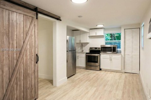 Villa ou maison à Miami, Floride 1 chambre, 240.52 m2 № 2041825