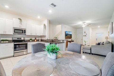 Adosado en venta en Land O' Lakes, Florida, 3 dormitorios, 151.8 m2 № 2156302 - foto 19