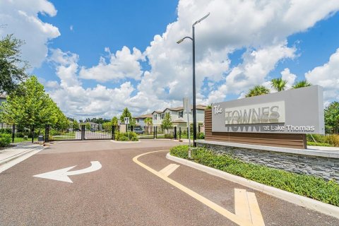 Adosado en venta en Land O' Lakes, Florida, 3 dormitorios, 151.8 m2 № 2156302 - foto 2