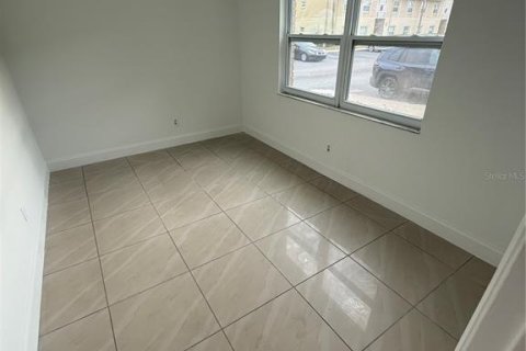 Condo in Orlando, Florida, 2 bedrooms № 2201045 - photo 10