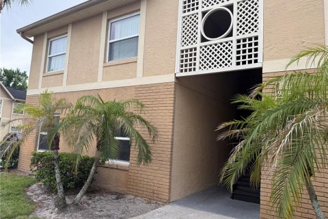 Condo in Orlando, Florida, 2 bedrooms № 2201045 - photo 3