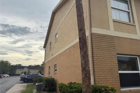 Condo in Orlando, Florida, 2 bedrooms № 2201045 - photo 4