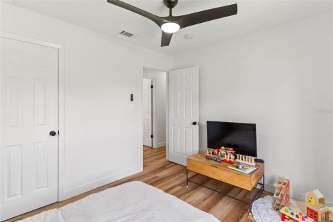 House in Tavares, Florida 3 bedrooms, 97.83 sq.m. № 1869300 - photo 19