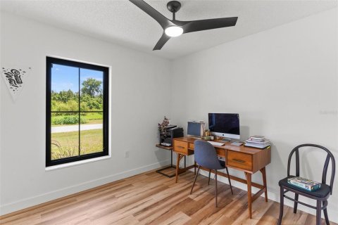 House in Tavares, Florida 3 bedrooms, 97.83 sq.m. № 1869300 - photo 16