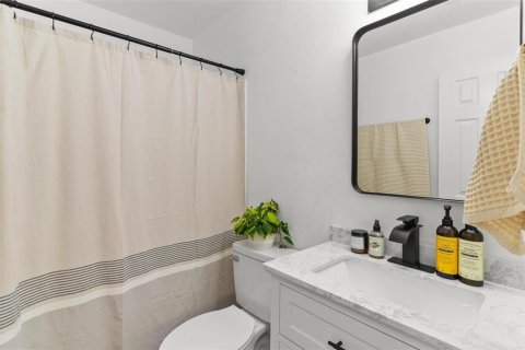 House in Tavares, Florida 3 bedrooms, 97.83 sq.m. № 1869300 - photo 23