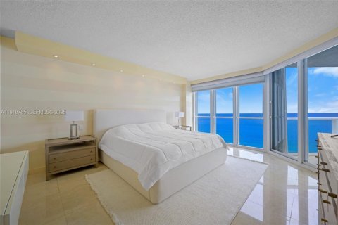 Снять в аренду кондоминиум в Санни-Айлс-Бич, Флорида 3 спальни, 225.75м2, № 1972078 - фото 11