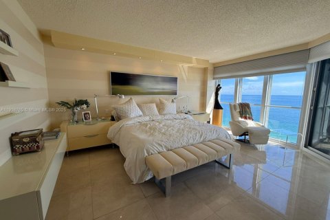 Снять в аренду кондоминиум в Санни-Айлс-Бич, Флорида 3 спальни, 225.75м2, № 1972078 - фото 10